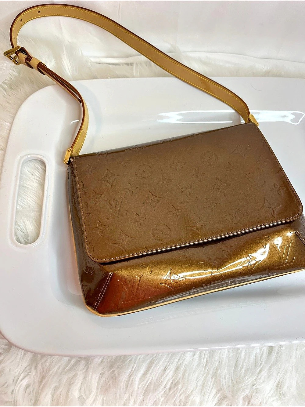 Louis Vuitton Monogram Vernis Thompson Street Bag Bronze - Picture 3 of 14